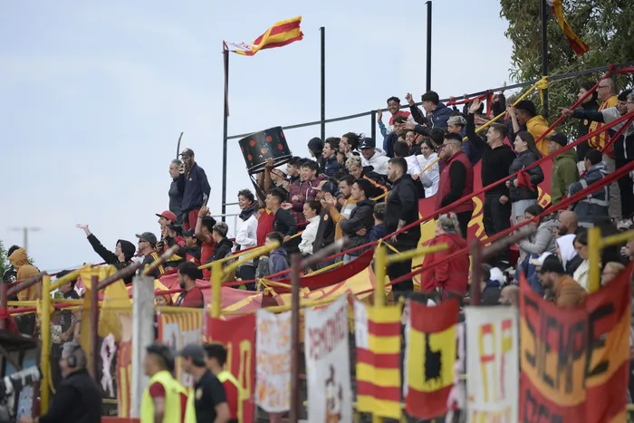 Hinchada de Progreso (archivo). · Foto: Alessandro Maradei
