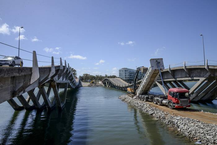 Puente de La Barra de Maldonado (archivo, octubre de 2022). · Foto: Natalia Ayala