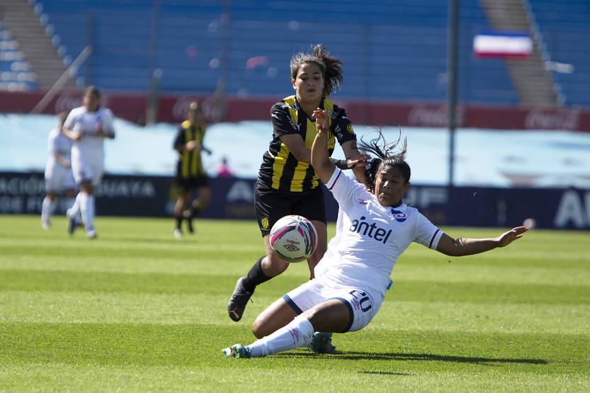 Dep. Nacional - Peñarol Femenino