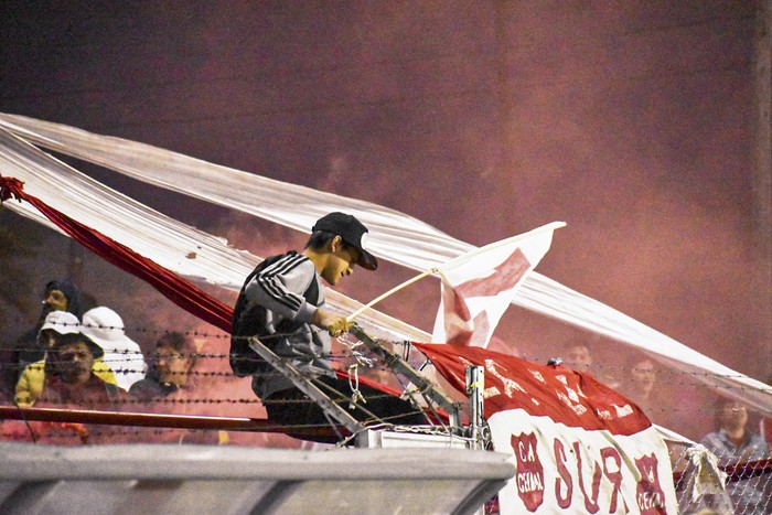 Hinchas de Litoral de Paysandú. (archivo, 2022) · Foto: Marcelo Cattani