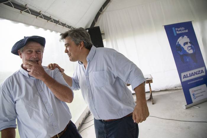 Guillermo Besozzi y Carlos Camy, durante un encuentro de Alianza Nacional en San José. (archivo, noviembre de 2022) · Foto: Camilo dos Santos