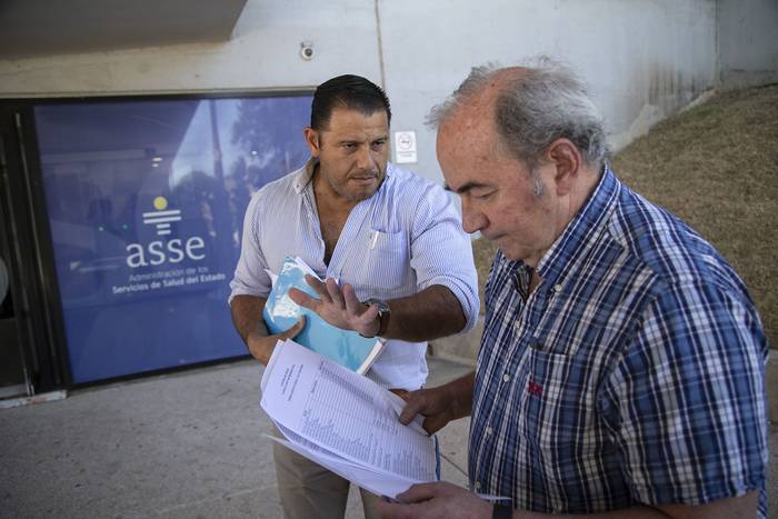 Eduardo Henderson y Federico Focco, en una rueda de prensa sobre Seguridad en Centros de Salud y Policlínicas de ASSE, este miércoles, en ASSE · Foto: Camilo dos Santos