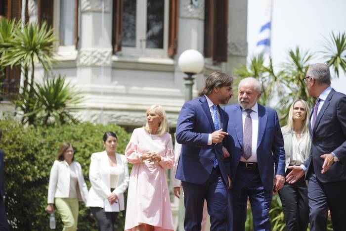 El presidente brasileño, Luiz Inácio Lula da Silva, con el presidente Luis Lacalle Pou, en Suárez y Reyes, durante su visita a Uruguay (archivo: enero de 2023). · Foto: Mara Quintero
