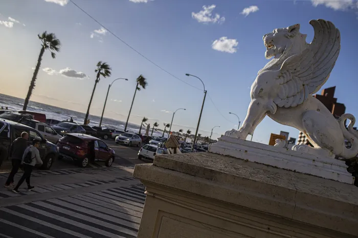 Playa de Piriápolis, Argentino Hotel (archivo, febrero 2020) · Foto: Ernesto Ryan