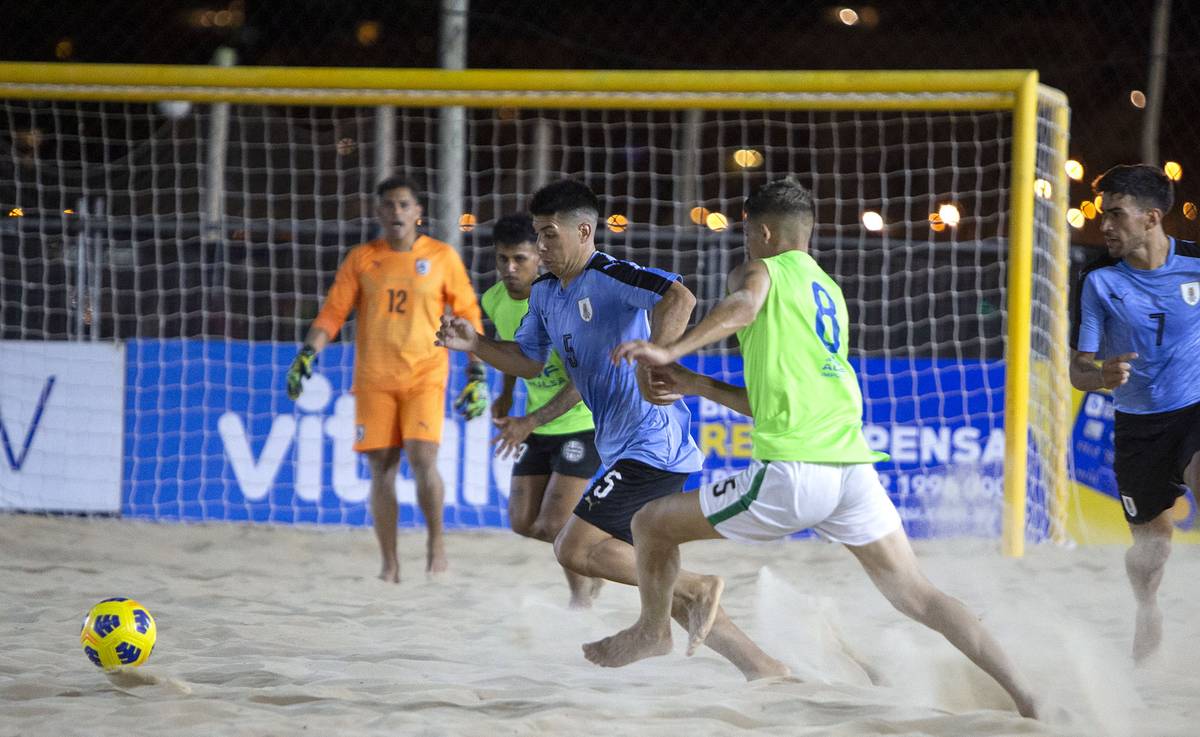 Fútbol playa: Uruguay cayó 3-1 ante Brasil en la final de las