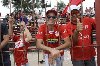 Hinchas de Rentistas (archivo). · Foto: Federico Gutiérrez