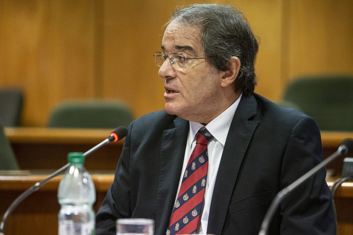 Bernardo Legnani en la Comisión de Seguridad Social, en el anexo del Palacio Legislativo (archivo, marzo de 2023). · Foto: Ernesto Ryan