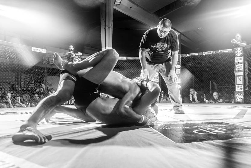 20230320 suple Deporte MMA