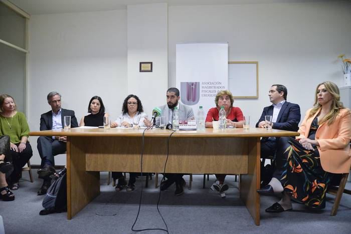 Asociación Magistrados Fiscales del Uruguay, durante una conferencia de prensa (archivo, marzo de 2023). · Foto: Mara Quintero