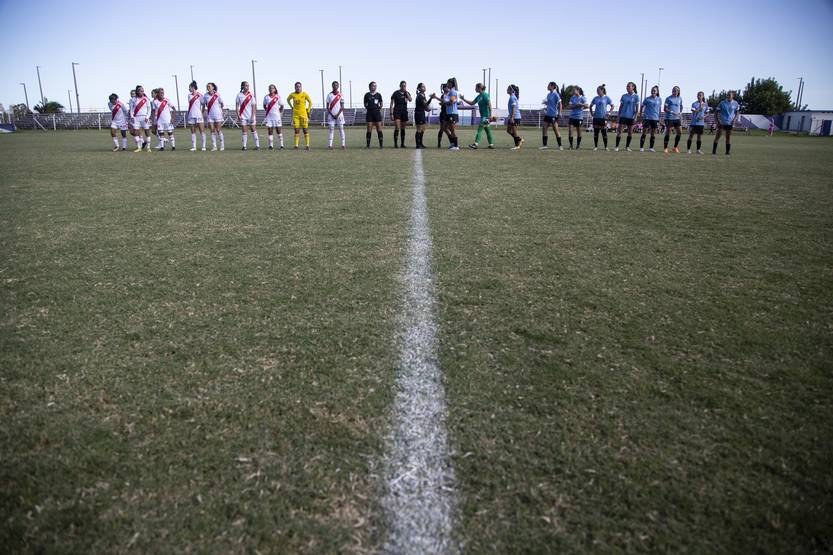 20230407 uruguay perú 2