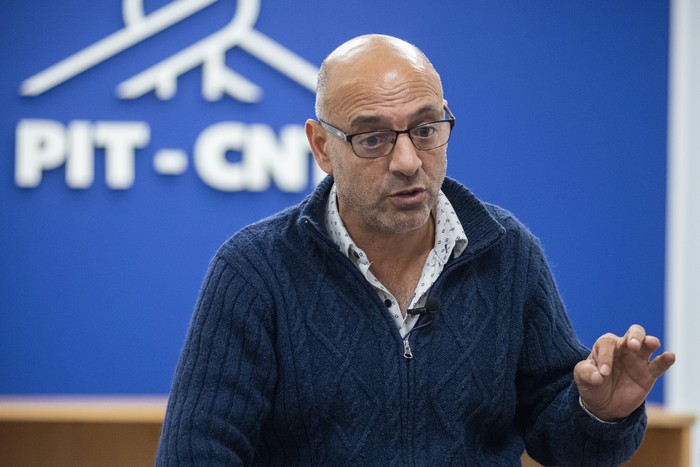 Marcelo Abdala, en la sede del PIT-CNT, en Montevideo (archivo). · Foto: Alessandro Maradei