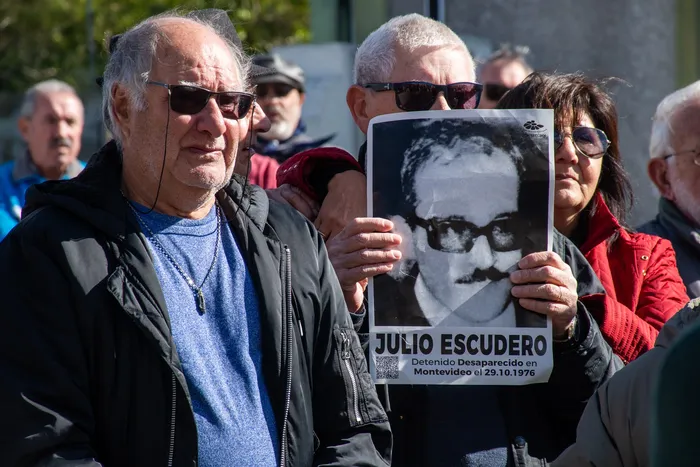 Homenaje en Nueva Helvecia al detenido desaparecido Julio Escudero Mattos, en el día de su cumpleaños 80 (archivo, mayo de 2023). · Foto: Ignacio Dotti