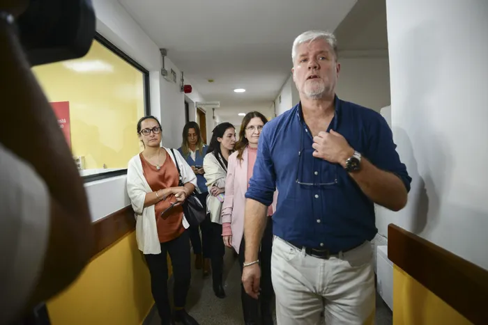 Jorge Curbelo recibe a Karina Rando en el Hemocentro de Maldonado (archivo, junio de 2023) · Foto: Natalia Ayala