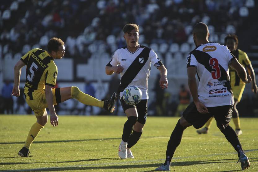 4 -  Dep - Peñarol - Danubio