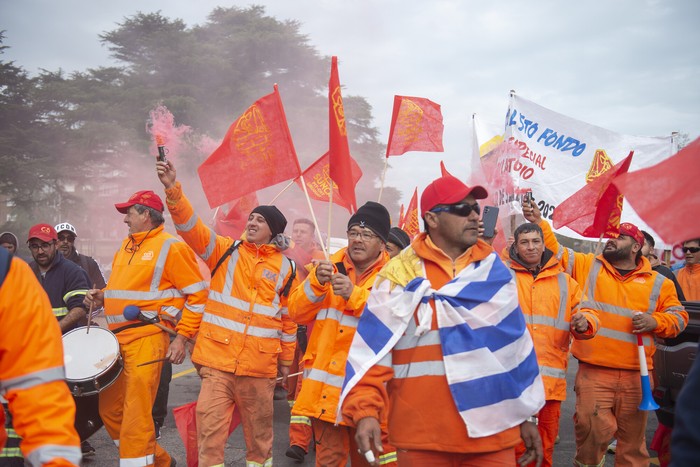 Foto principal del artículo 'Sunca está haciendo paros zonales en Montevideo y Canelones por conflicto con Norte Construcciones' · Foto: Alessandro Maradei