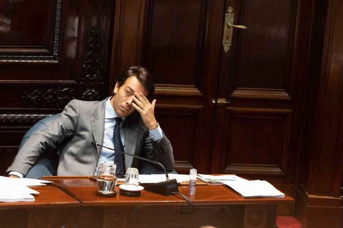 Juan Sartori, durante una sesión de la Cámara de Senadores (archivo, agosto de 2023). · Foto: Mara Quintero