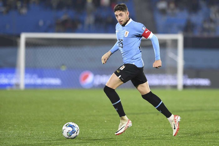 Federico Valverde en el estadio Centenario. (archivo, noviembre de 2023) · Foto: Sandro Pereyra