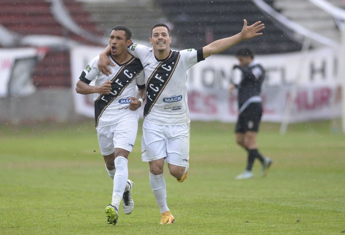 Natanael Tabárez y Roberto Quintero, de Ferro Carril, de Salto (archivo, setiembre de 2023). · Foto: Alessandro Maradei