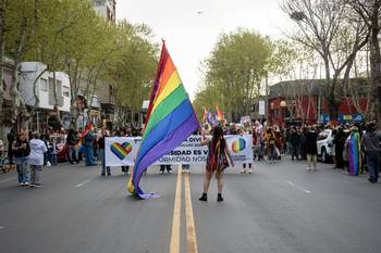 Marcha de la Diversidad en Colonia del Sacramento (archivo, setiembre de 2023). · Foto: Ignacio Dotti