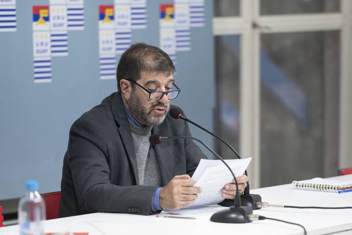 Fernando Pereira en la Mesa Política del Frente Amplio. · Foto: Alessandro Maradei