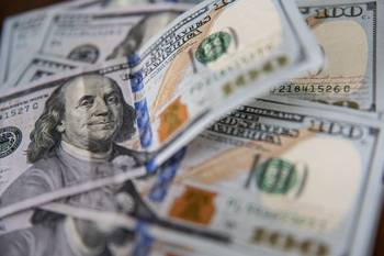 Foto principal del artículo 'MEF emitió un nuevo bono en pesos y reabrió otro en dólares con tasas inéditas' · Foto: Mara Quintero