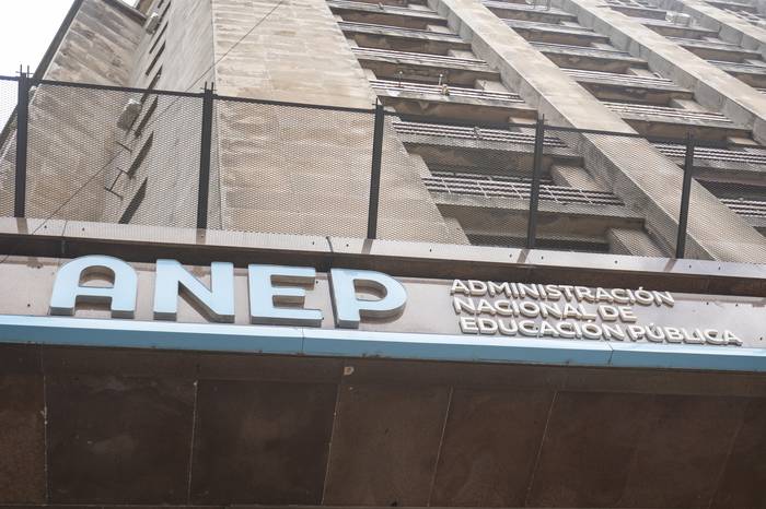 Sede de la ANEP, en Montevideo (archivo, octubre de 2023). · Foto: Alessandro Maradei