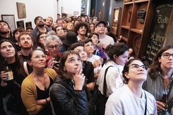 Noche de las Librerías, en Escaramuza, en Montevideo (archivo, noviembre de 2023). · Foto: Mara Quintero