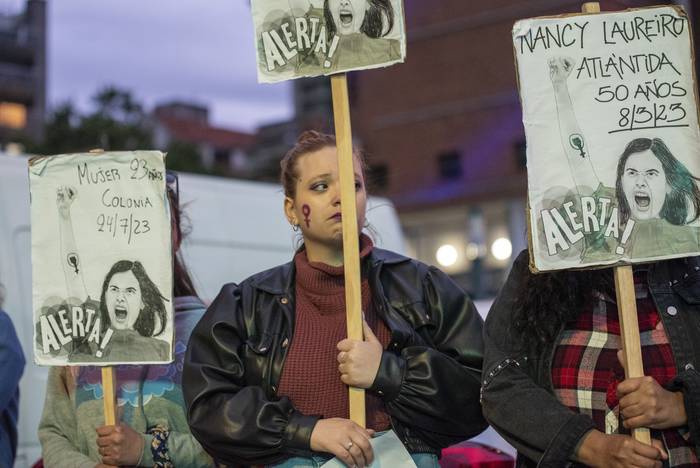 Alerta Feminista, el lunes 13 de noviembre en la plaza Cagancha. · Foto: Martín Varela Umpiérrez