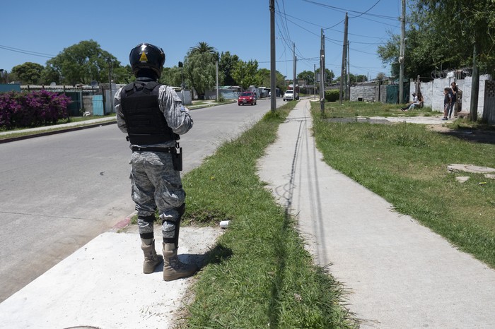 Policía en Villa Española (archivo, diciembre de 2023). · Foto: Alessandro Maradei