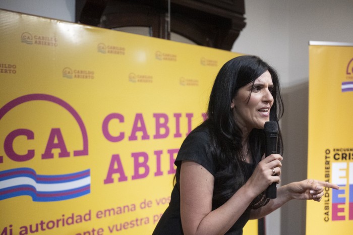 Lorena Quintana, en la sede de Cabildo Abierto, en Montevideo (archivo, diciembre de 2023). · Foto: Alessandro Maradei