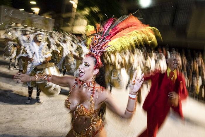 La Jacinta, durante el Desfile de Llamadas, el 9 de febrero por Isla de Flores. · Foto: Rodrigo Viera Amaral
