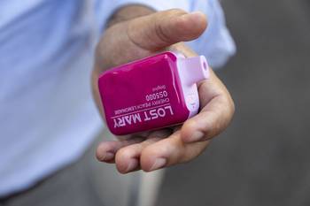 Foto principal del artículo 'Los dispositivos electrónicos de vapeo, cada vez más consumidos, son “una puerta de entrada a los cigarrillos”, según especialista' · Foto: Camilo dos Santos