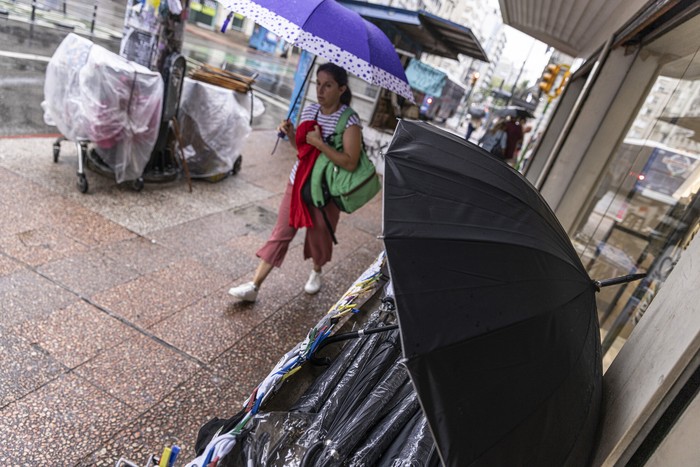 Foto principal del artículo 'Inumet emitió alertas amarilla y naranja por tormentas fuertes y lluvias intensas' · Foto: Ernesto Ryan