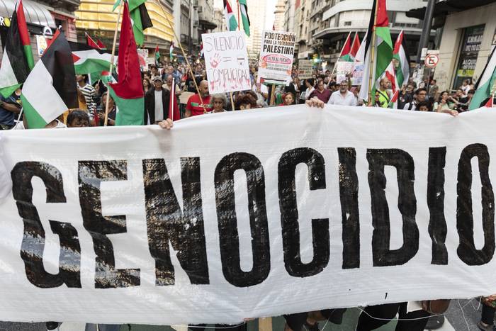 Marcha por Palestina, el 29 de febrero, en Montevideo. · Foto: Camilo dos Santos