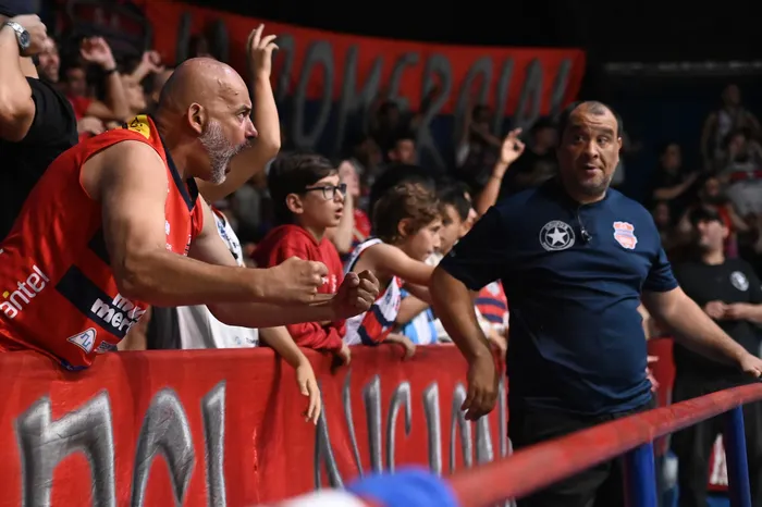 Hinchada de Goes (archivo). · Foto: Alessandro Maradei