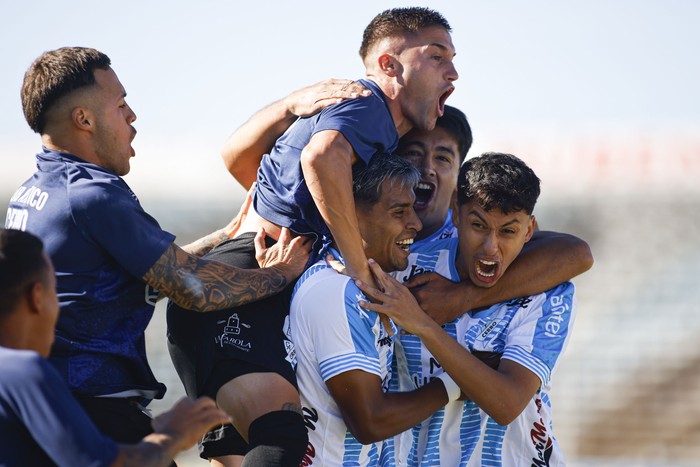 Ignacio Pereira, de Cerro, el 7 de abril ante Rampla Juniors. · Foto: Ernesto Ryan