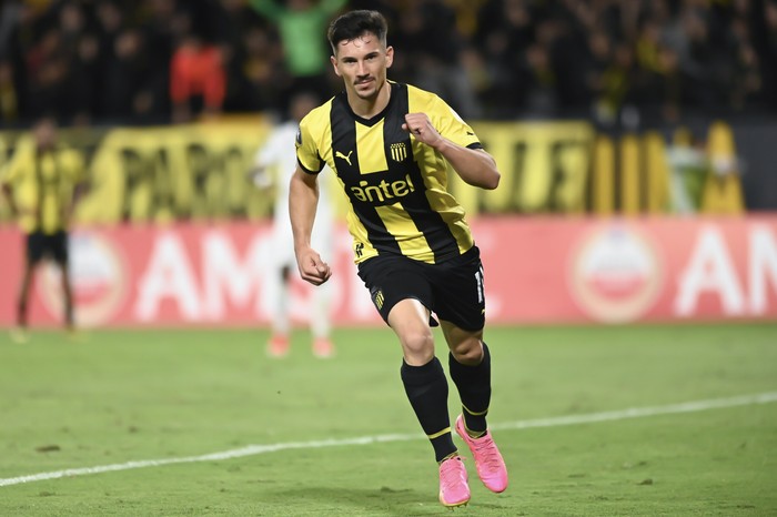 Maximiliano Silvera, durante un partido en el estadio Campeón del Siglo (archivo, 2024). · Foto: Rodrigo Viera Amaral