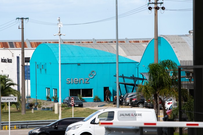 Galpón de Cla Sienz en Zona Franca Colonia (archivo, abril de 2024). · Foto: Ignacio Dotti