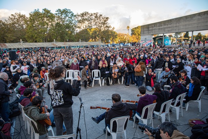 El 18 de mayo, en la plaza Primero de Mayo. · Foto: Rodrigo Viera Amaral