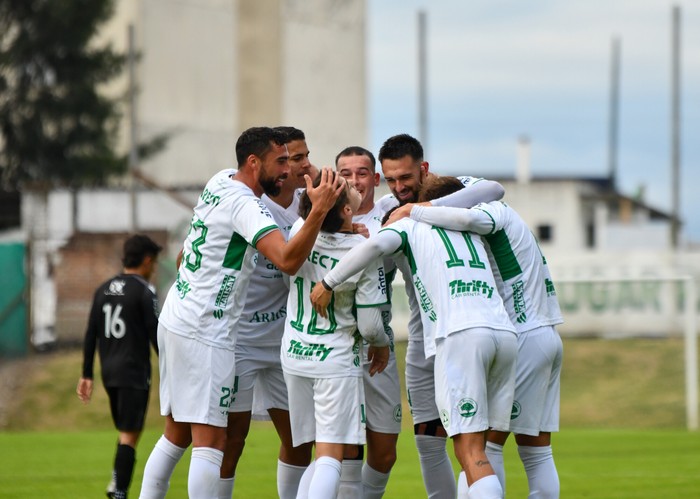 Plaza Colonia, en un encuentro por la tercera fecha de la fase regular de la Segunda División Profesional en el Juan Prandi de Colonia (archivo, mayo de 2024). · Foto: Ignacio Dotti