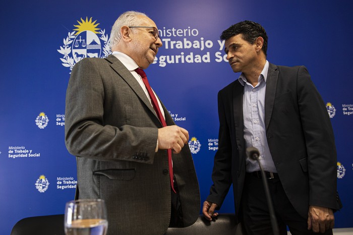 Pablo da Silveira, ministro de Educación y Cultura, y Daniel Pérez, subsecretario del Ministerio de Trabajo y Seguridad Social. · Foto: Rodrigo Viera Amaral