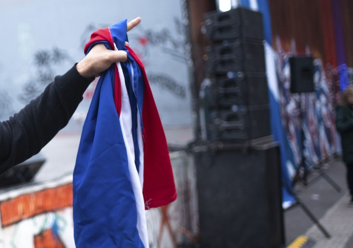 Foto principal del artículo 'Encuesta de intención de voto de Cifra: 45% votaría al FA y 40% a la coalición si las elecciones fueran hoy' · Foto: Gianni Schiaffarino