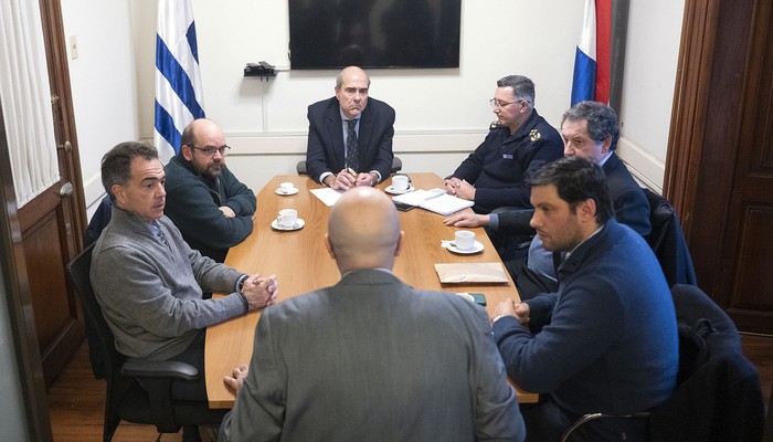 Pablo Abdala recibe a la intergremial de Judiciales para abordar temas de seguridad (archivo, junio de 2024). · Foto: Alessandro Maradei