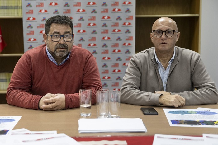 Marcos Franco y Jorge Bermúdez en la sede de la Federación Uruguaya de la Salud. (archivo, julio de 2024) · Foto: Mara Quintero