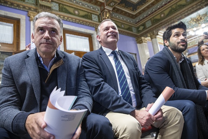 Yamandú Orsi, Álvaro Delgado y Andrés Ojeda (archivo, agosto de 2024). · Foto: Rodrigo Viera Amaral