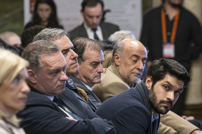 Álvaro Delgado, Yamandú Orsi, Guido Manini Ríos, Pablo Mieres y Andrés Ojeda (archivo, agosto de 2024). · Foto: Rodrigo Viera Amaral