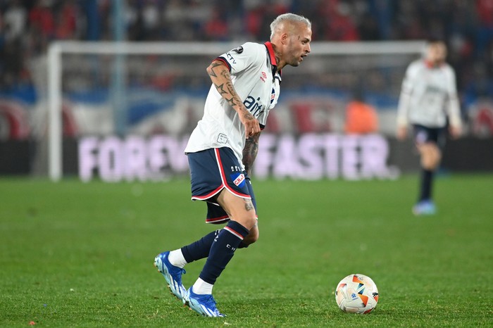 Nicolas Lopez, de Nacional, durante un partido en el estadio Gran Parque Central (archivo, febrero de 2025). · Foto: Alessandro Maradei