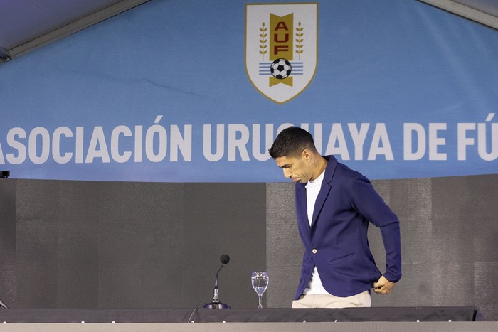 Luis Suárez, este lunes, en el estadio Centenario. · Foto: Rodrigo Viera Amaral