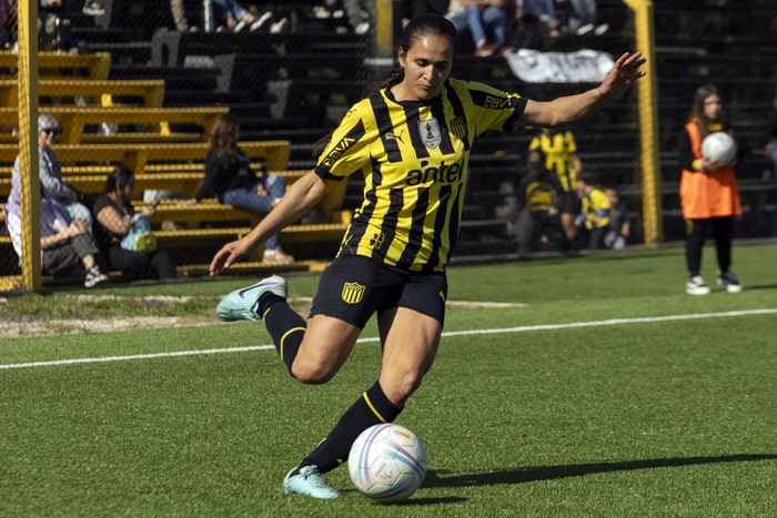 Karen Gómez, de Peñarol. · Foto: Rodrigo Viera Amaral