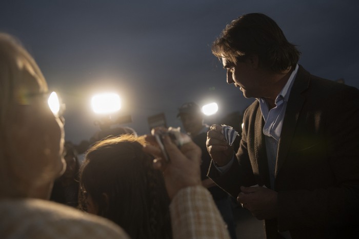 El presidente Luis Lacalle Pou, durante la inauguración de doble vía en ruta 8, en el kilómetro 61.500. · Foto: Mara Quintero